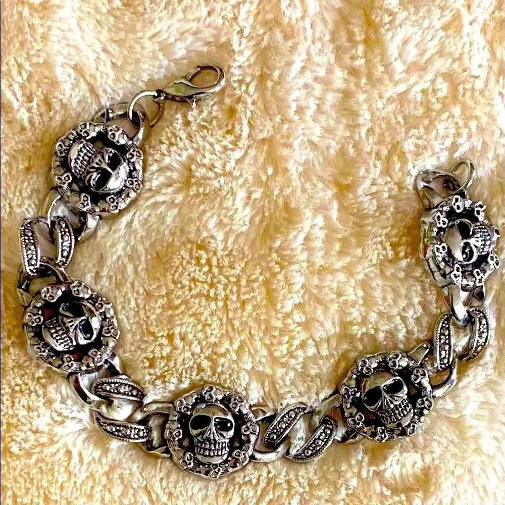 Wild Time Fashion men’s linked
